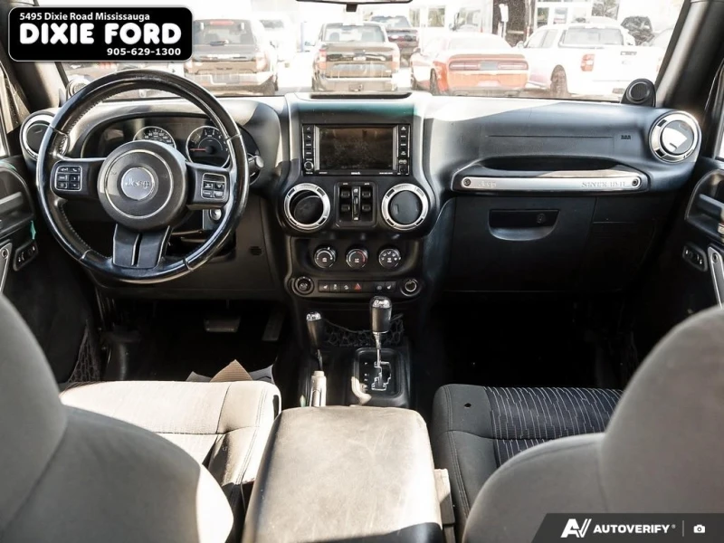 Jeep Wrangler 2012 UNLIMITED SAHARA* ДЪЛГА БАЗА* 3.6L VVT, снимка 7 - Автомобили и джипове - 52237549