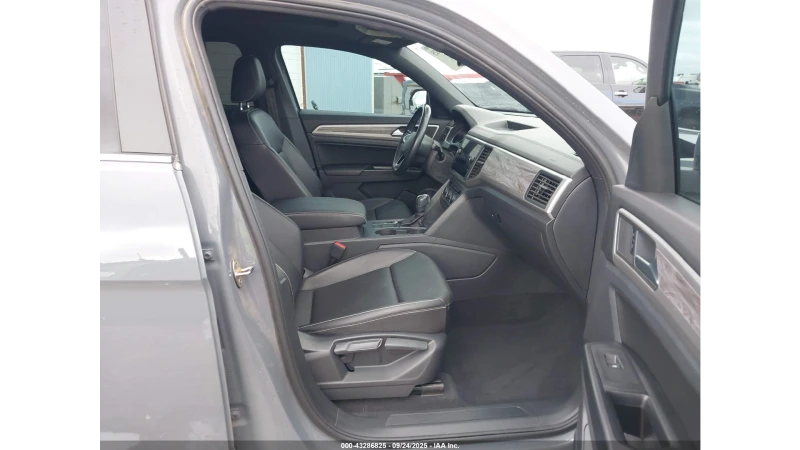 VW Atlas CROSS SPORT 2.0T R-LINE, снимка 10 - Автомобили и джипове - 52818827