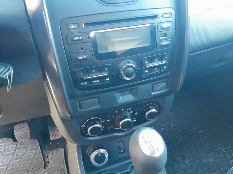 Dacia Duster 4х4, снимка 4 - Автомобили и джипове - 53128069