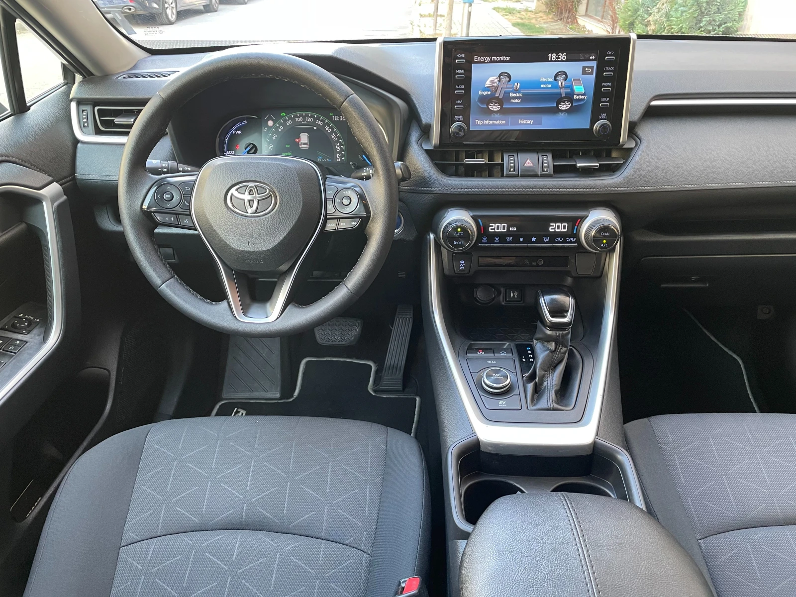 Toyota Rav4 2.5 Hybrid AWD/4x4 CVT Executive- в ГАРАНЦИЯ - изображение 8