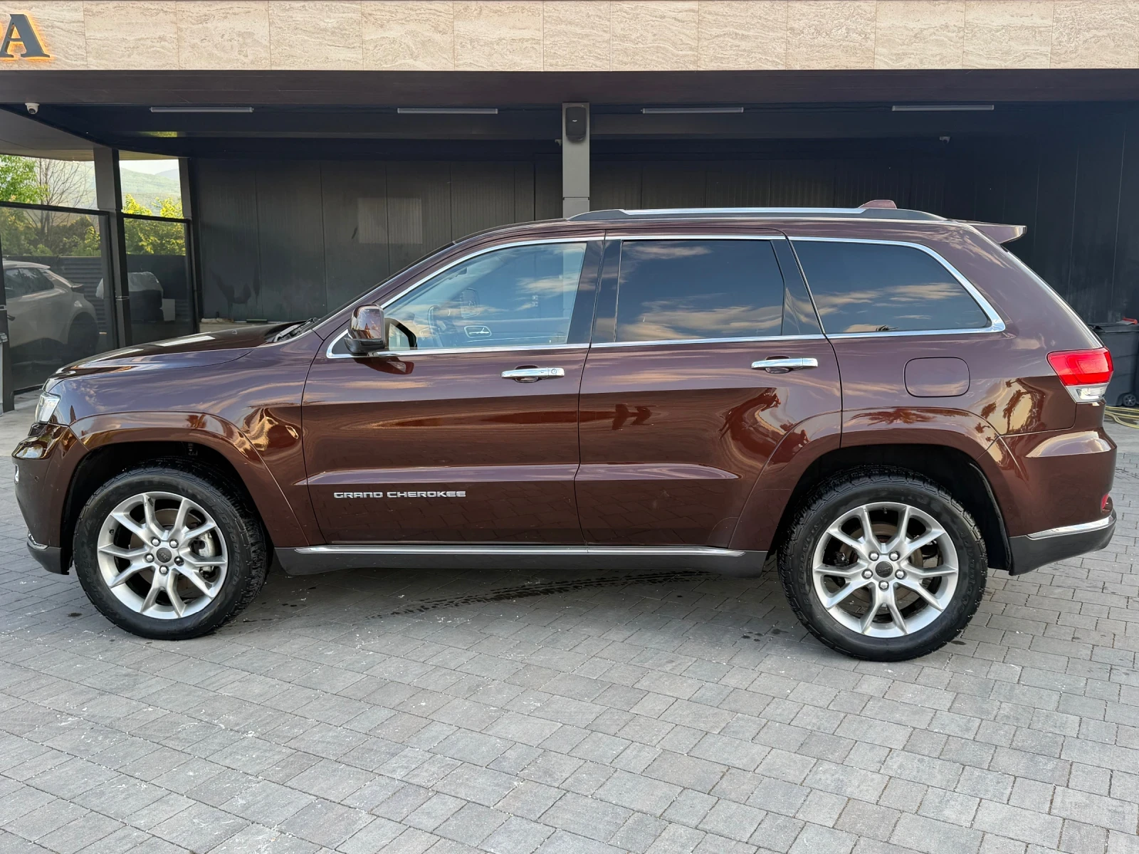Jeep Grand cherokee SUMMIT= Podgriavane= Obduhvane= Panorama= Full, снимка 6 - Автомобили и джипове - 53841674