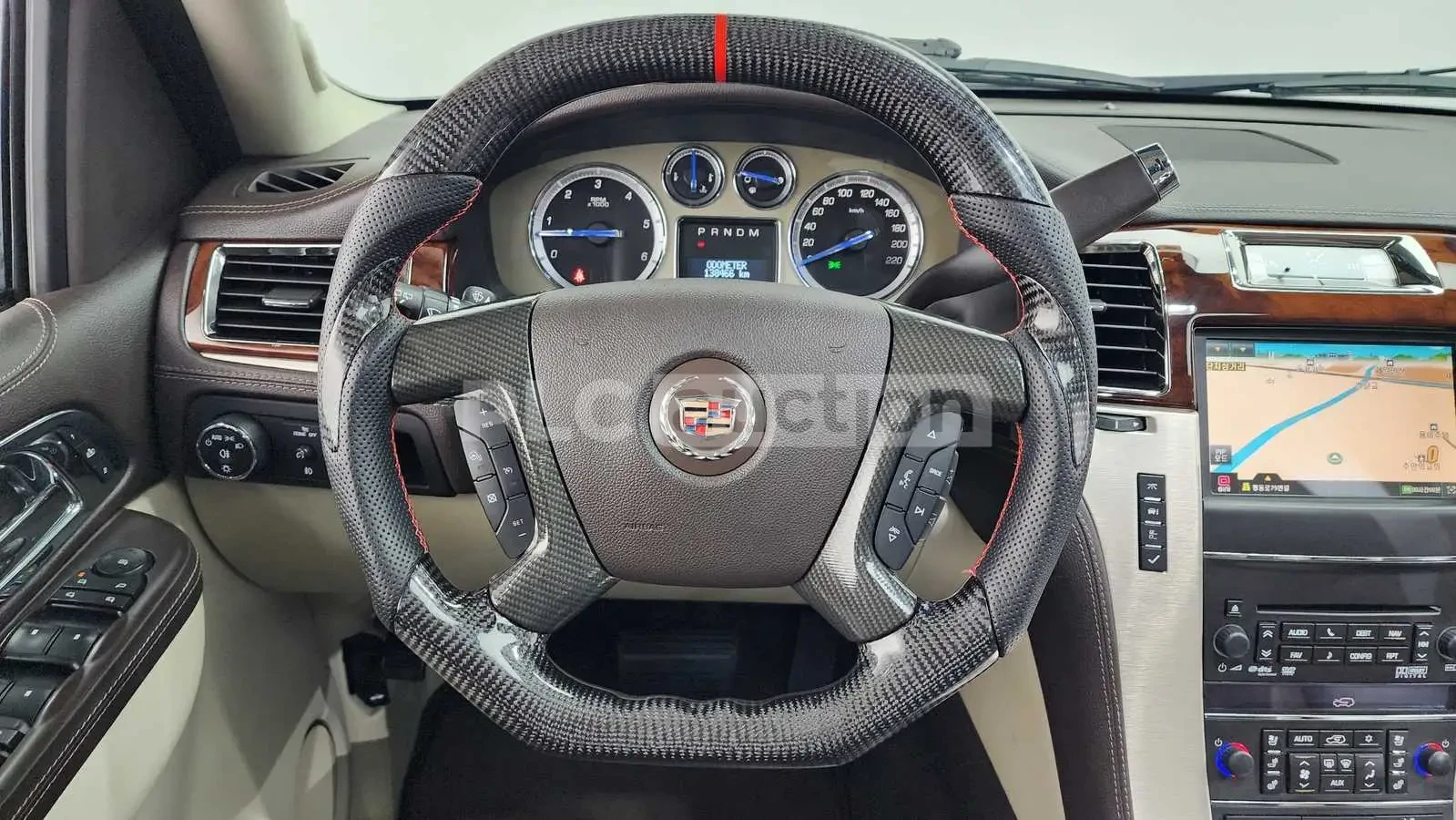 Cadillac Escalade, снимка 11 - Автомобили и джипове - 54226285