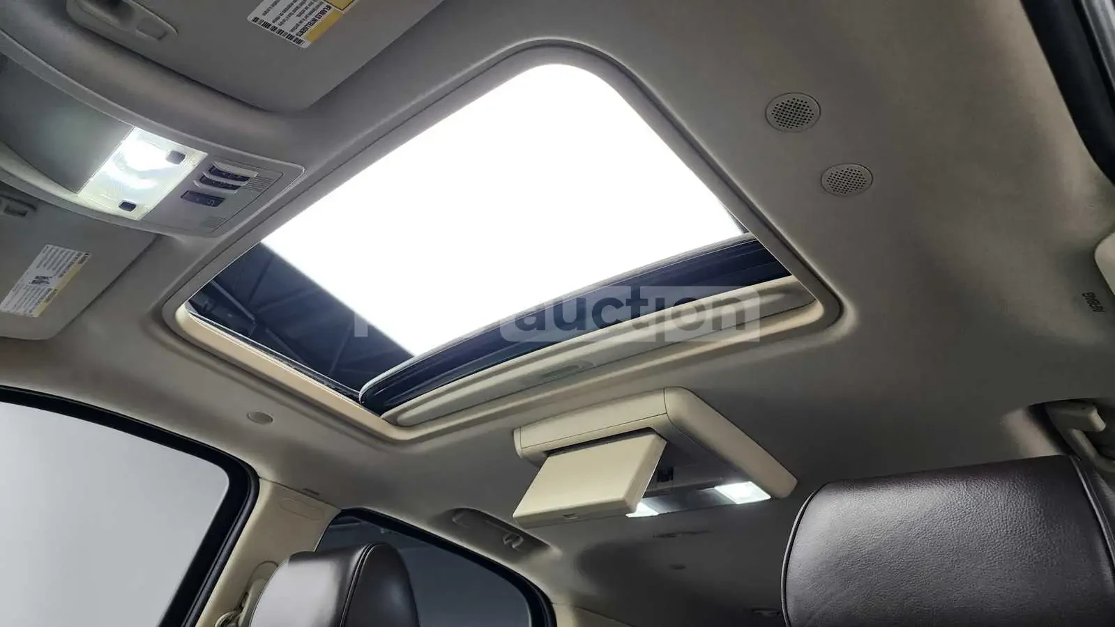 Cadillac Escalade, снимка 15 - Автомобили и джипове - 54226285