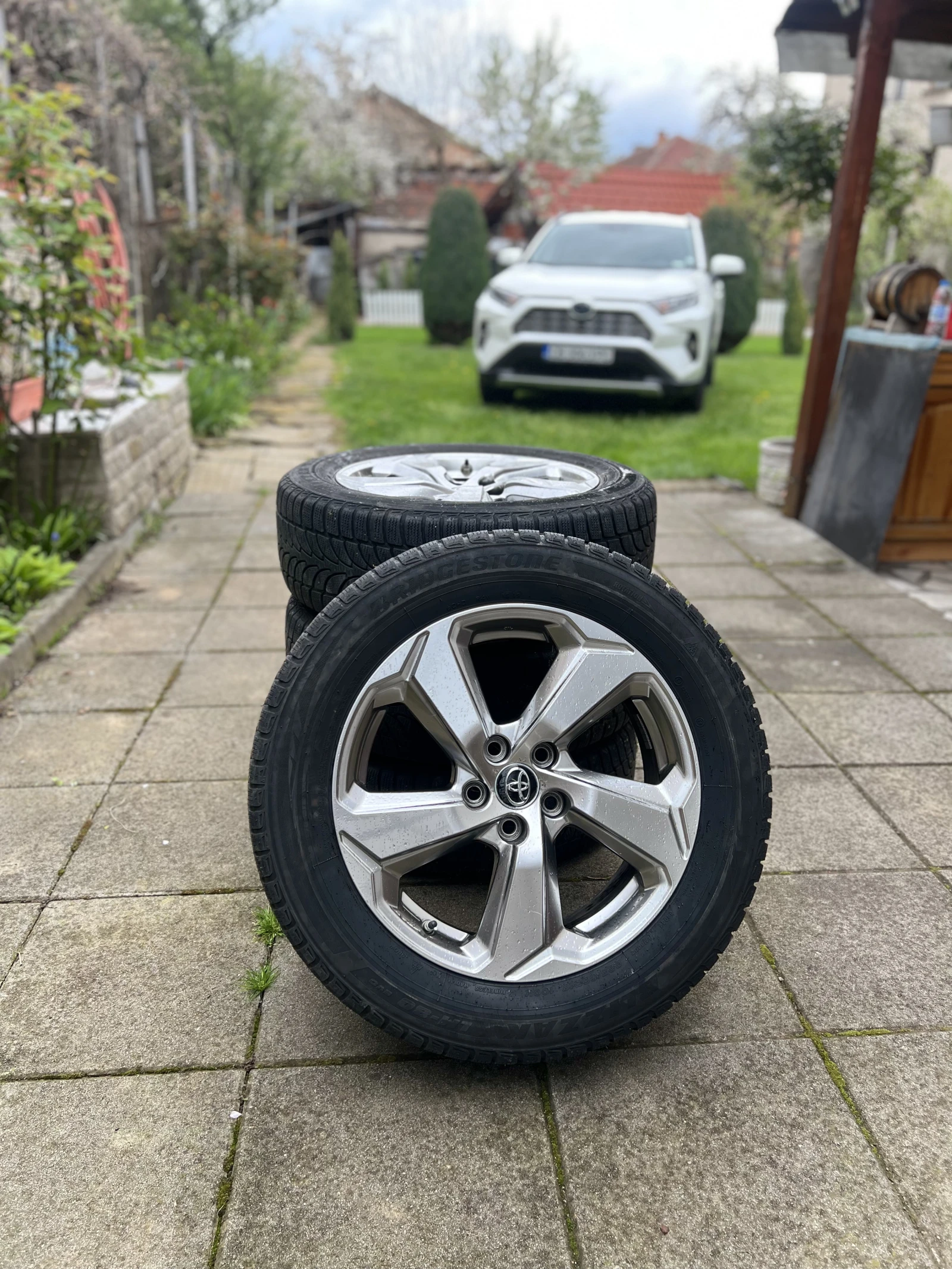 Toyota Rav4 LUXURY, снимка 16 - Автомобили и джипове - 54281139