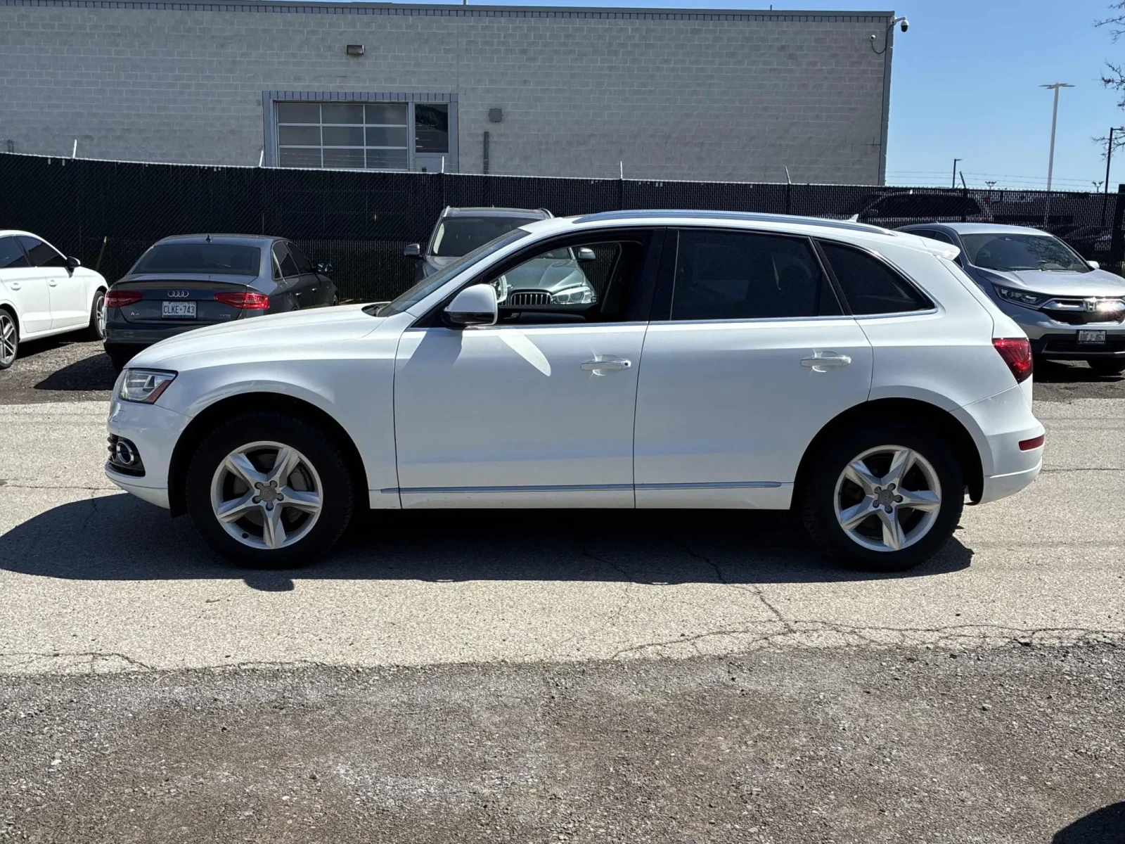 Audi Q5 Progressiv * * CARFAX * * АВТО КРЕДИТ * * , снимка 3 - Автомобили и джипове - 54479497
