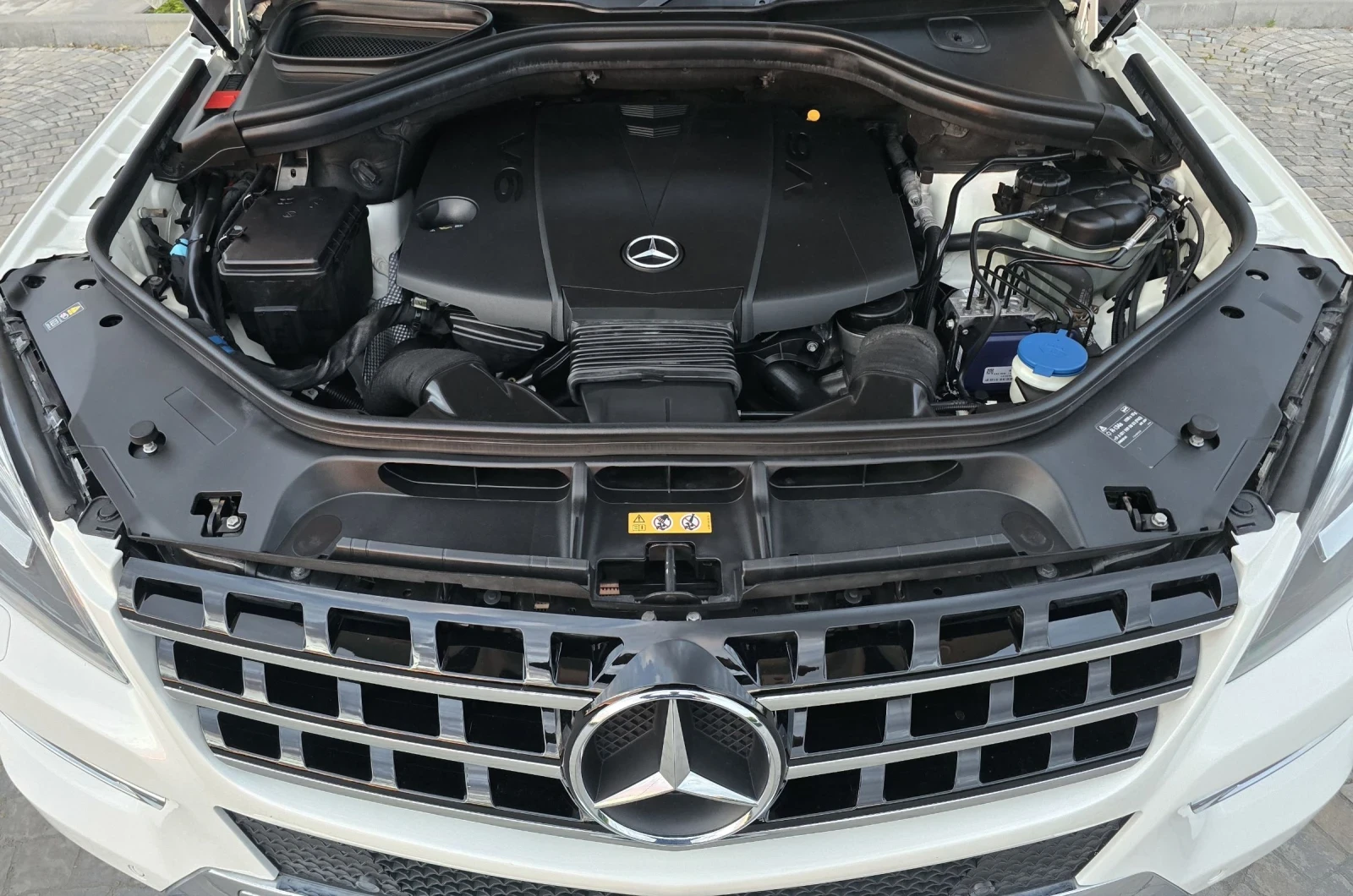 Mercedes-Benz ML 350 CDI LED.Бяла перла.Пружини, снимка 17 - Автомобили и джипове - 54600382