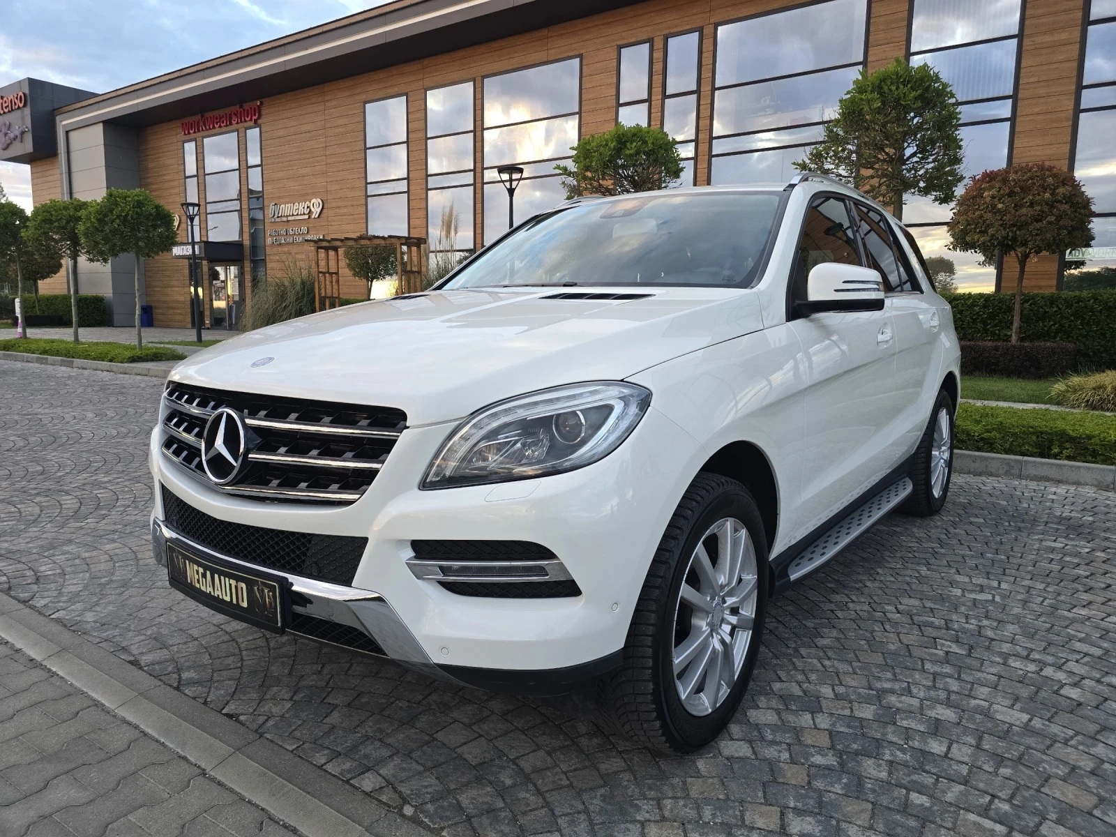 Mercedes-Benz ML 350 CDI LED.Бяла перла.Пружини