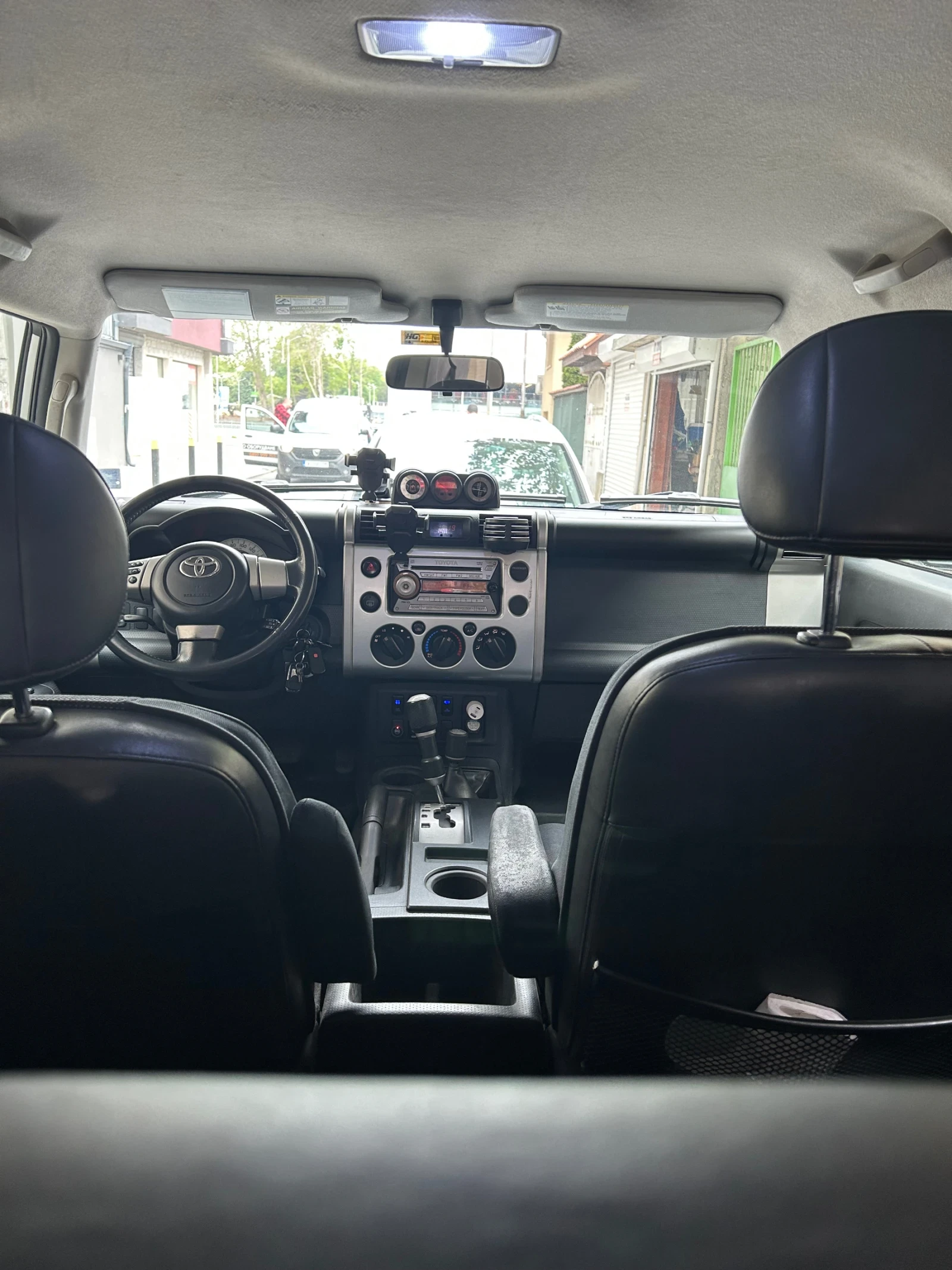 Toyota Fj cruiser 4.0i* V6* A-TRACK* Tunning, снимка 11 - Автомобили и джипове - 54657542