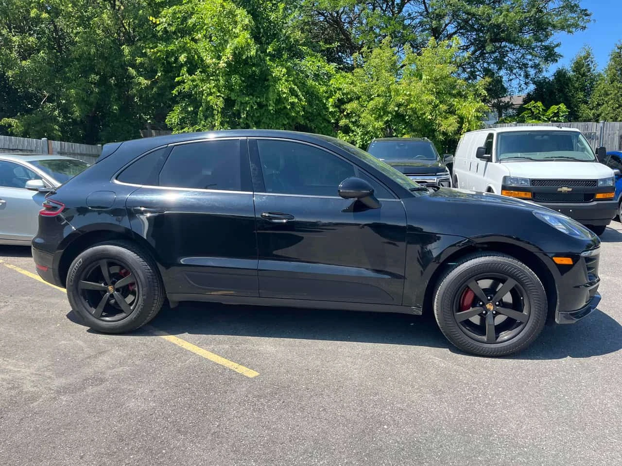 Porsche Macan * AWD * CARFAX * ОПЦИЯ ЗА ФИНАНСИРАНЕ, снимка 3 - Автомобили и джипове - 55478554