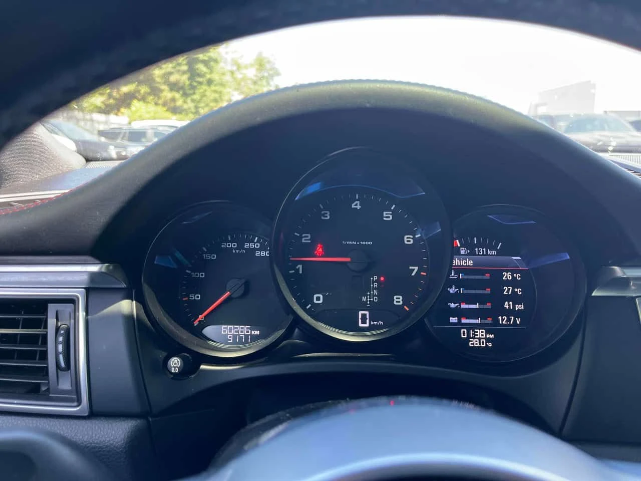 Porsche Macan * AWD * CARFAX * ОПЦИЯ ЗА ФИНАНСИРАНЕ, снимка 8 - Автомобили и джипове - 55478554
