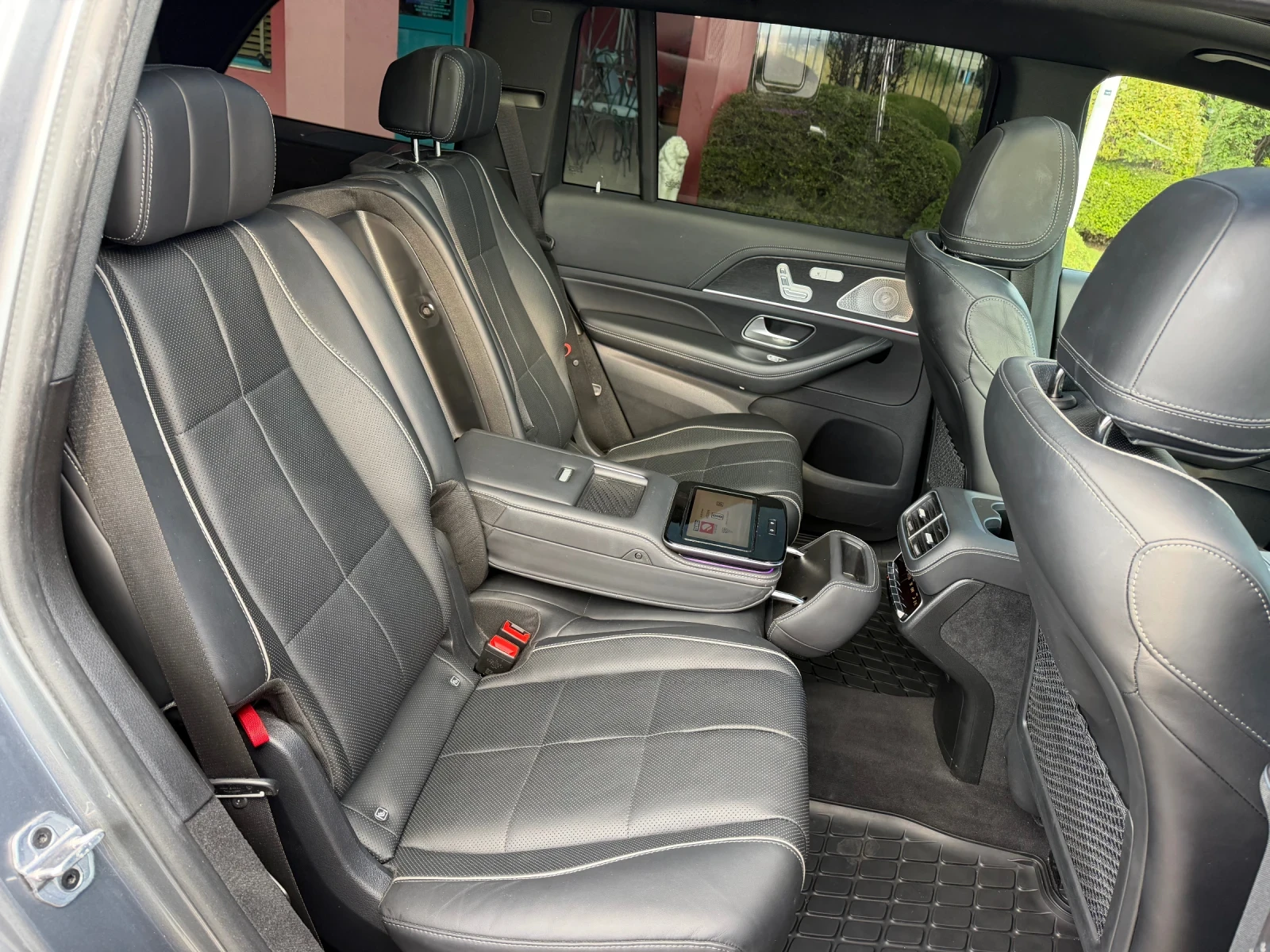 Mercedes-Benz GLS 400 d 4M AMG Line* HUD* Burmester* SoftClose* 7 места, снимка 12 - Автомобили и джипове - 55703803