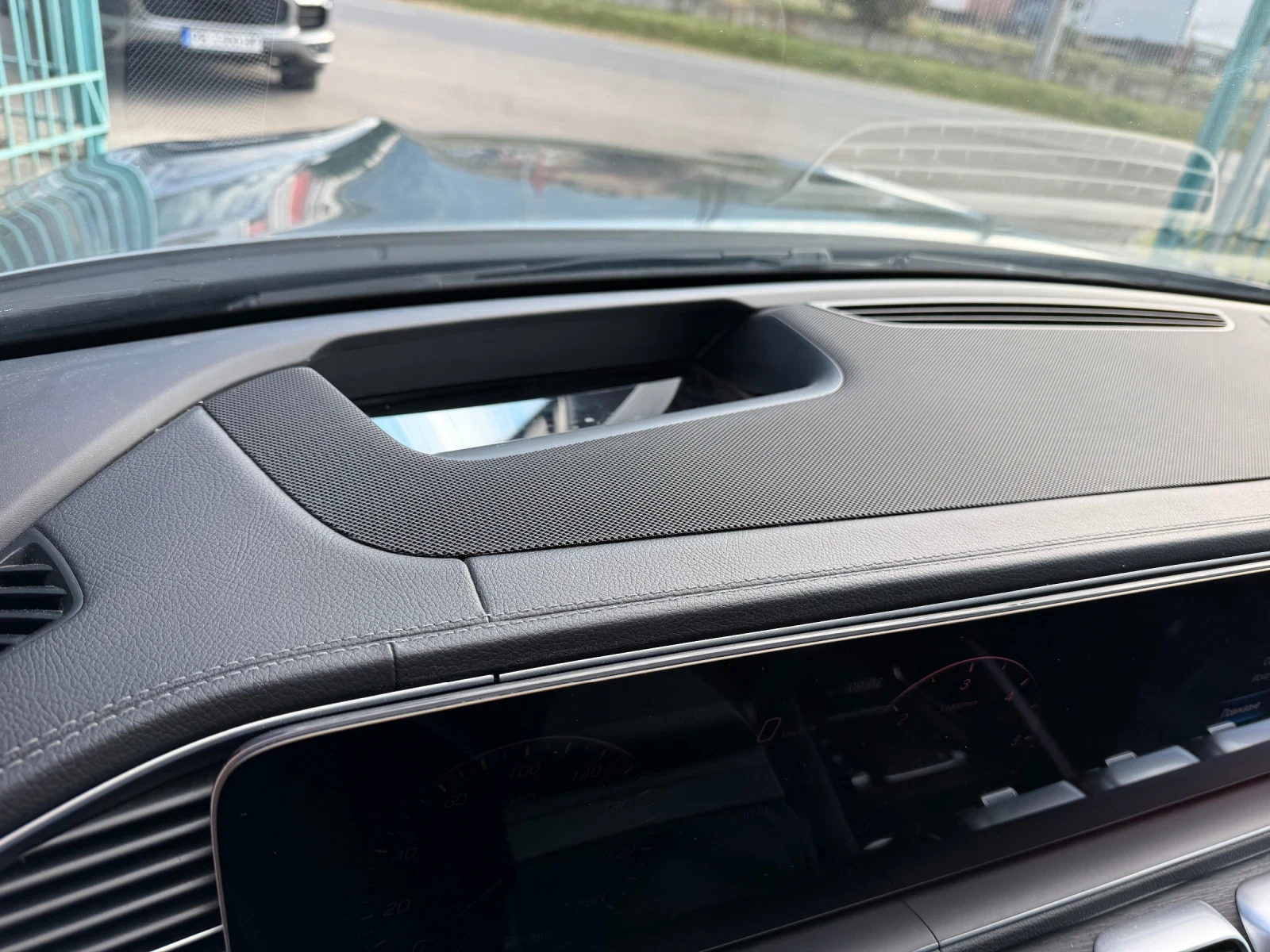 Mercedes-Benz GLS 400 d 4M AMG Line* HUD* Burmester* SoftClose* 7 места, снимка 4 - Автомобили и джипове - 55703803