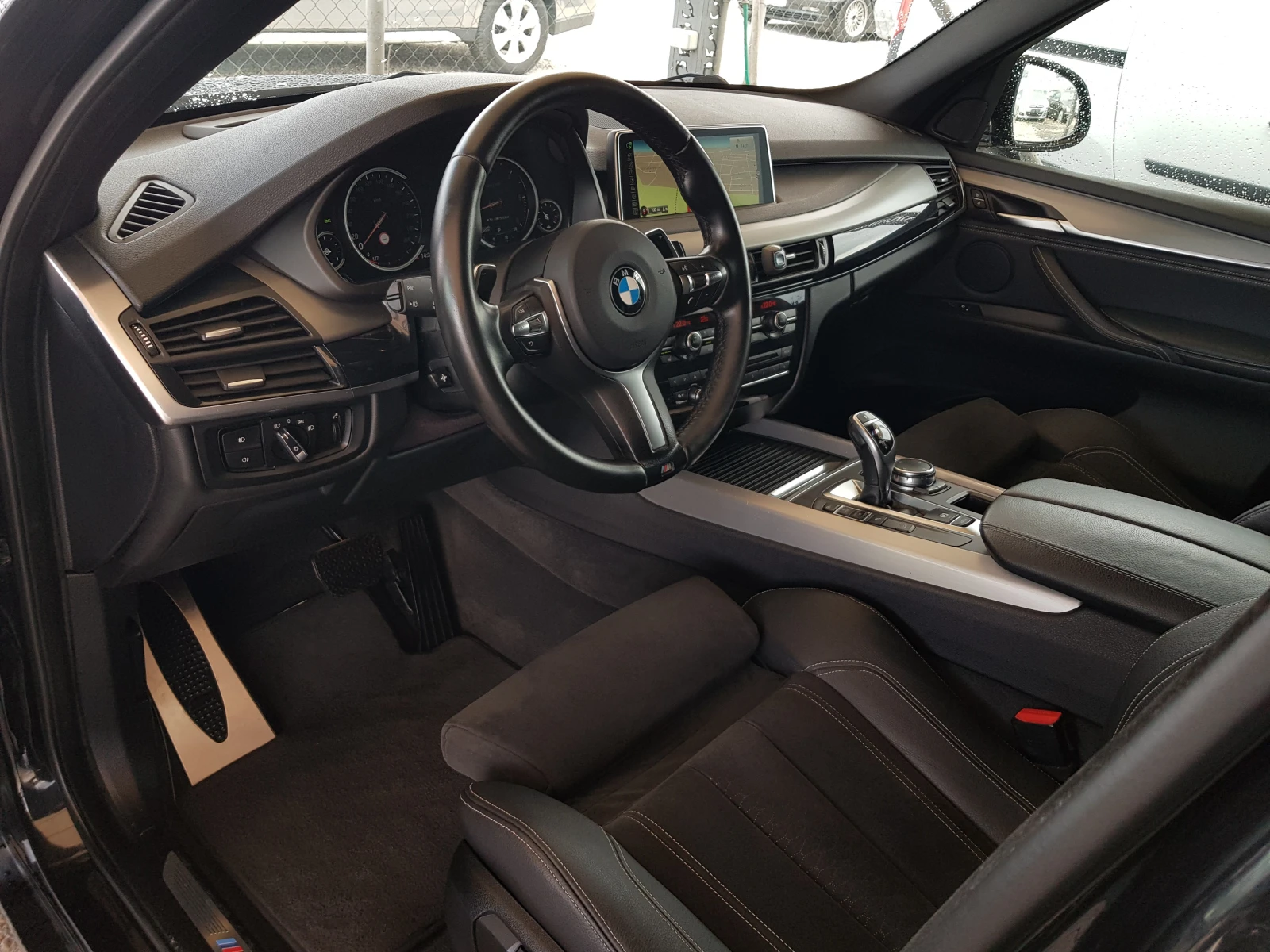 BMW X5 M50D КАСКО, снимка 9 - Автомобили и джипове - 56197641