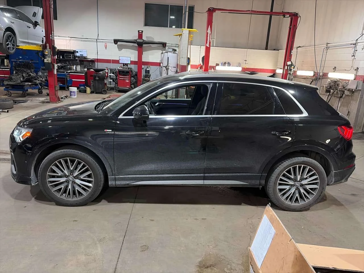 Audi Q3 * Technik * CARFAX * ОТ ПРЕДСТАВИТЕЛСТВО * , снимка 2 - Автомобили и джипове - 56307609