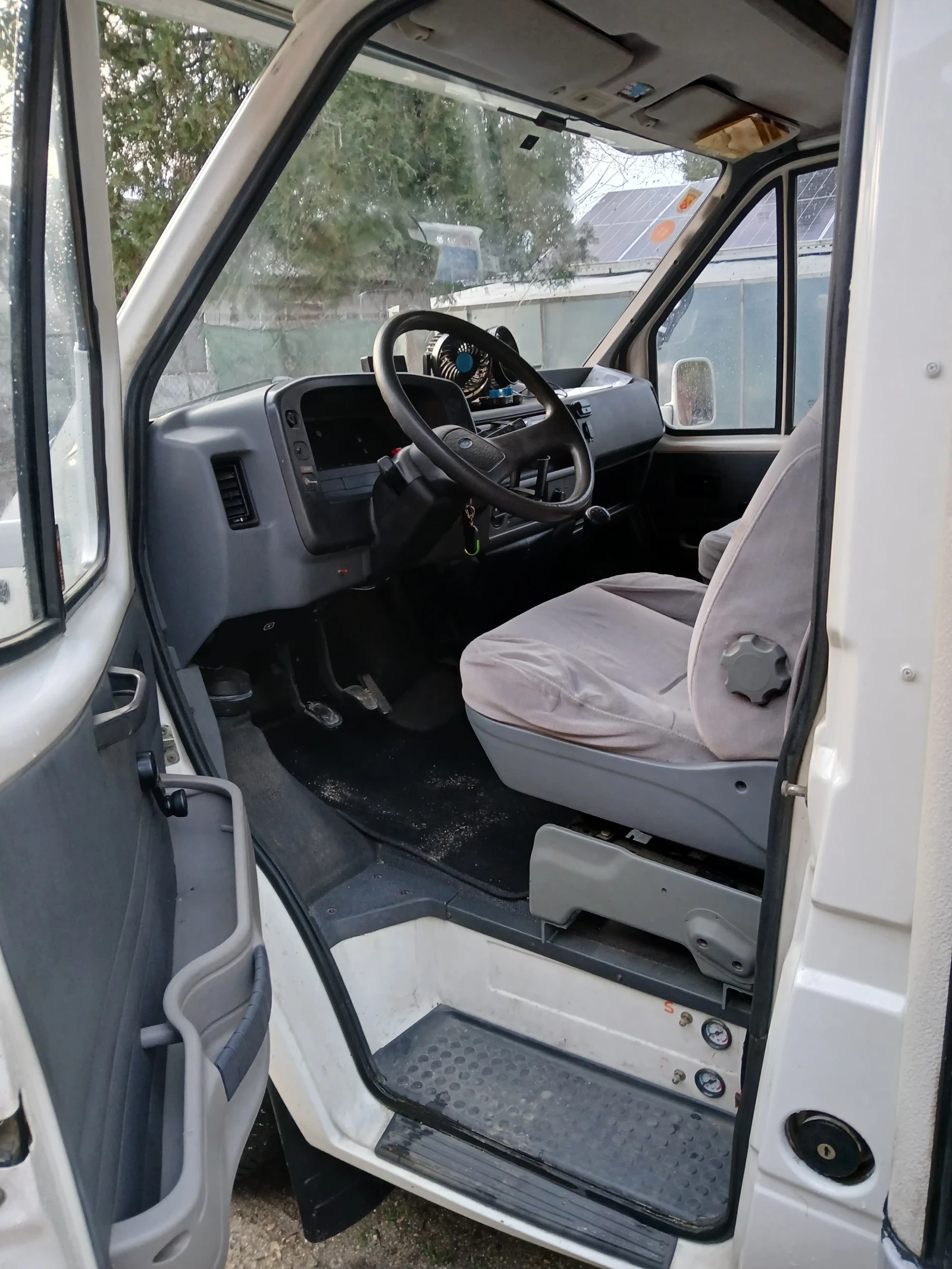 Кемпер Ford еlnagh, снимка 13 - Каравани и кемпери - 53766756