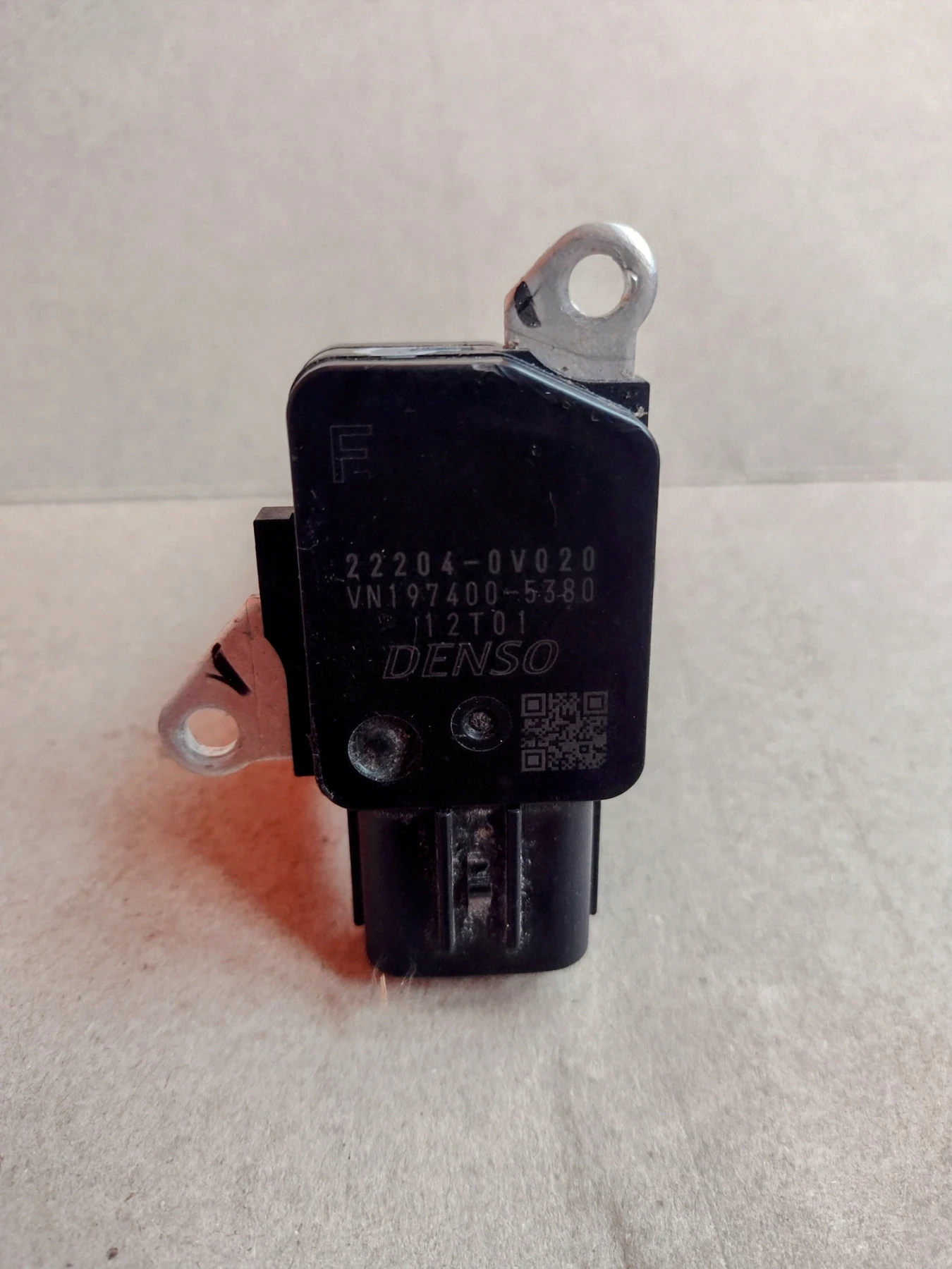 22204-0V020 дебитомер TOYOTA   Denso VN 197400-5380 | Mobile.bg — изображение 1