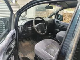 Hyundai Starex 2,4/4x4, снимка 4