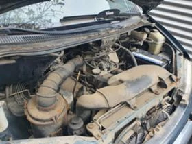 Hyundai Starex 2,4/4x4, снимка 3