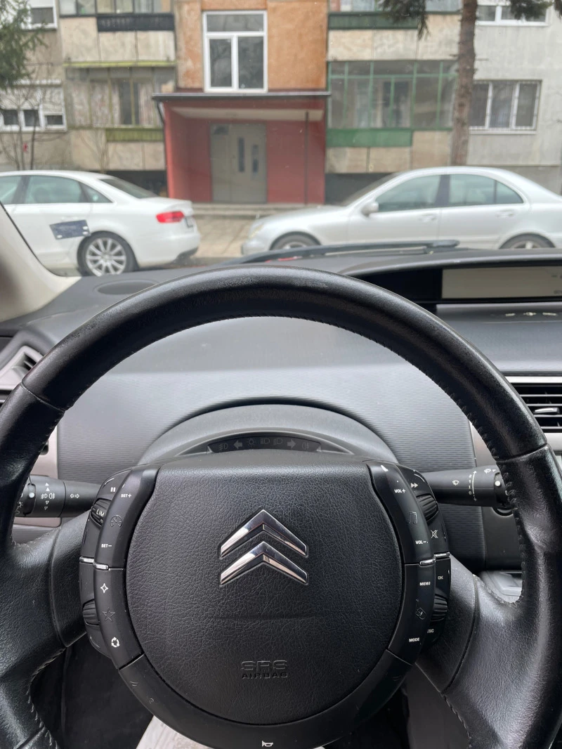 Citroen C4 1.6 LPG, снимка 4 - Автомобили и джипове - 47164608