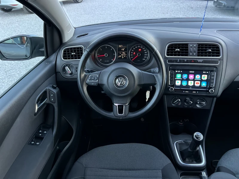 VW Polo 1.6 TDi, снимка 12 - Автомобили и джипове - 47454956