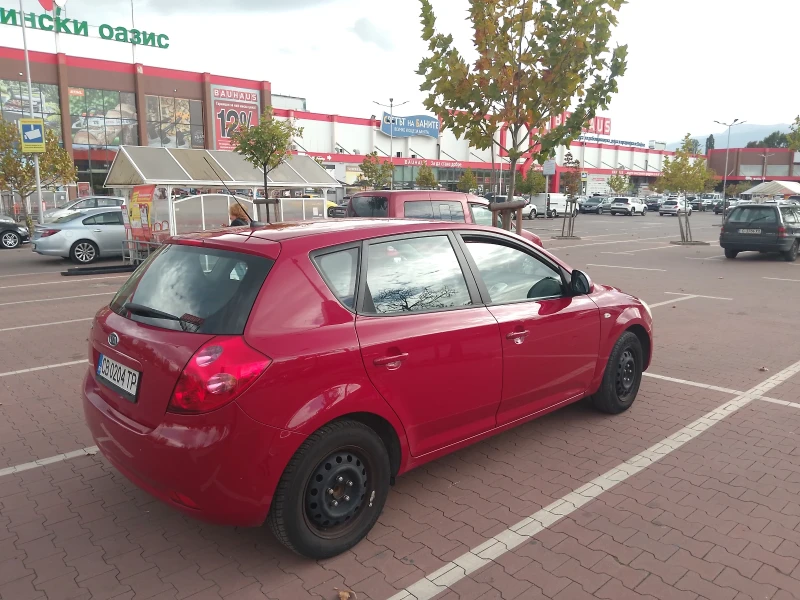 Kia Ceed, снимка 3 - Автомобили и джипове - 47565210