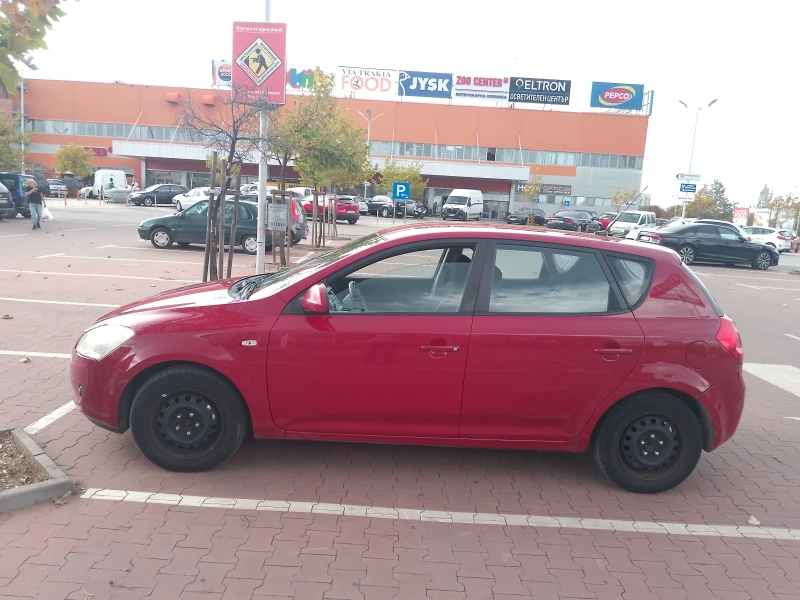 Kia Ceed, снимка 1 - Автомобили и джипове - 47565210