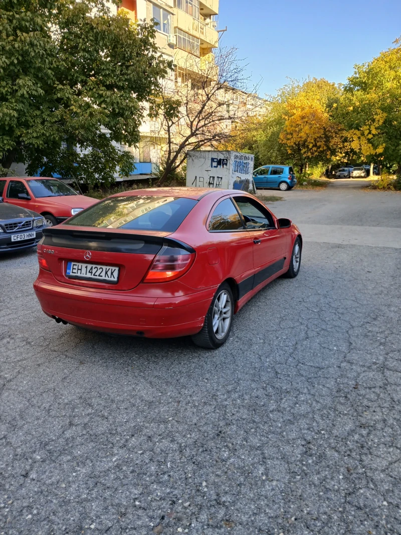 Mercedes-Benz C 180, снимка 4 - Автомобили и джипове - 47723619