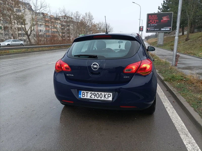 Opel Astra, снимка 6 - Автомобили и джипове - 48085659