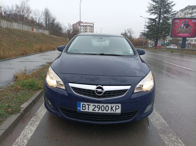 Opel Astra, снимка 2 - Автомобили и джипове - 48085659