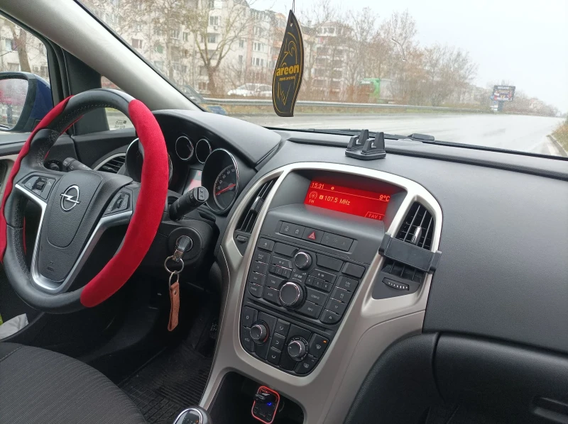 Opel Astra, снимка 8 - Автомобили и джипове - 48085659