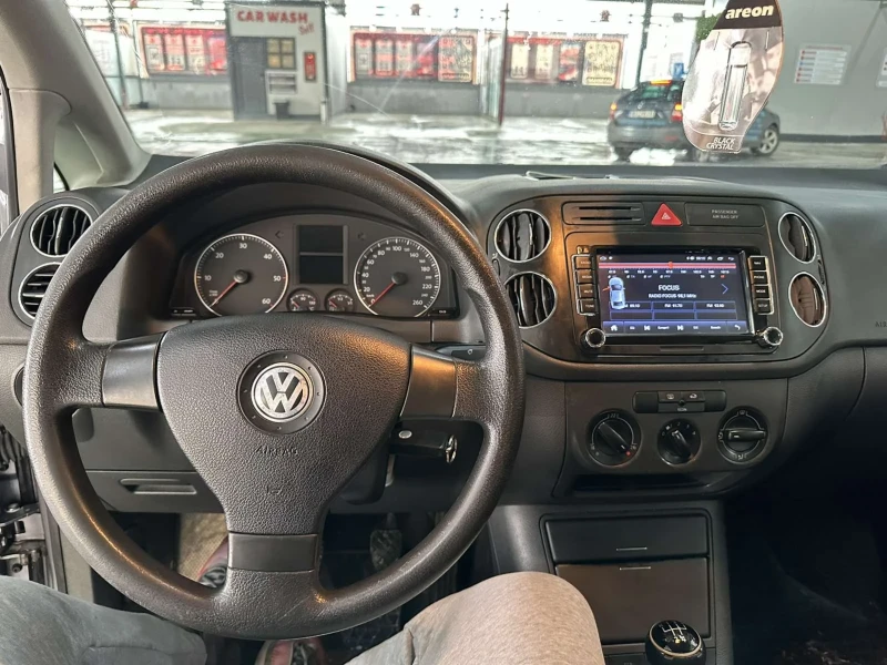 VW Golf Plus 1.9 TDI, снимка 7 - Автомобили и джипове - 49271755