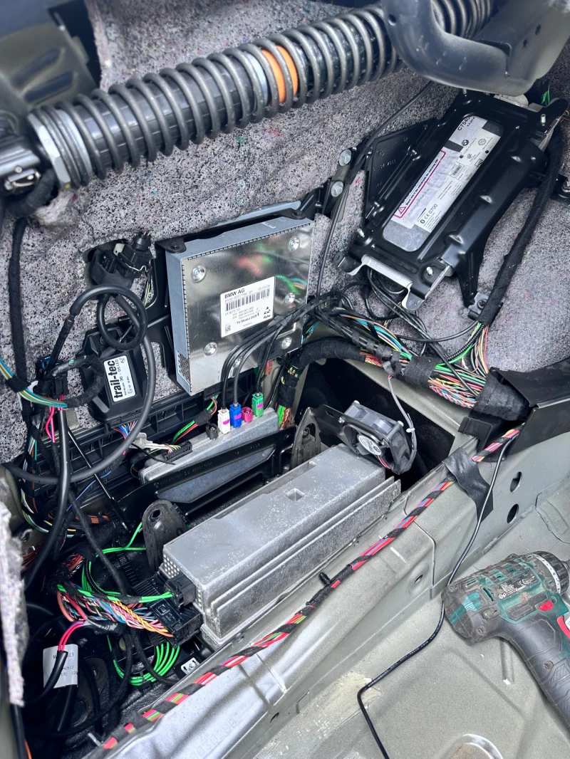 BMW 750 Н63б44, снимка 13 - Автомобили и джипове - 50525134