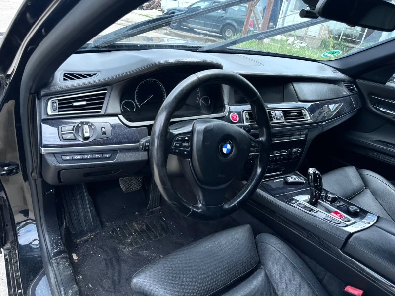 BMW 750 Н63б44, снимка 8 - Автомобили и джипове - 50525134