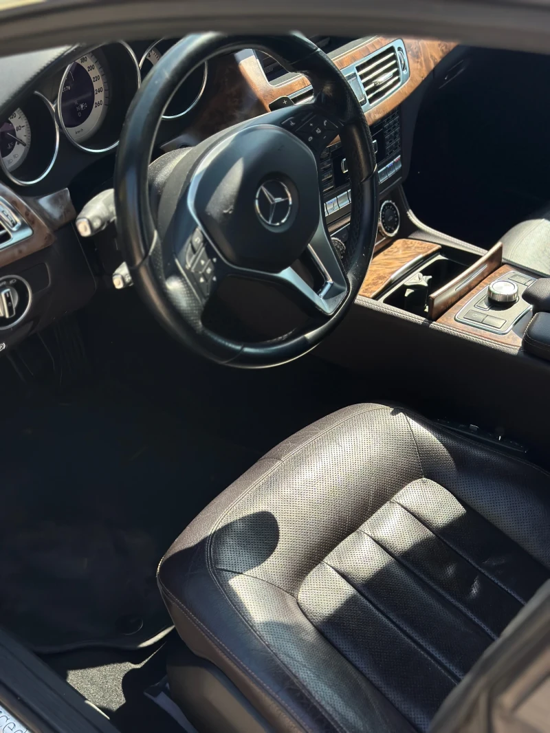 Mercedes-Benz CLS 350 CDI 4 MATIC, снимка 10 - Автомобили и джипове - 52623173