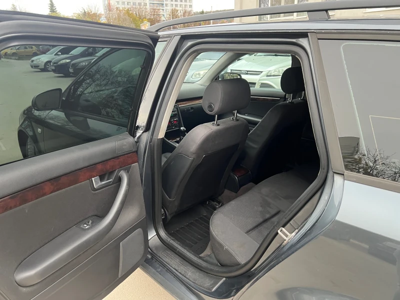 Audi A4 1.9 TDI 131+ + Напълно обслужена, снимка 6 - Автомобили и джипове - 52583990