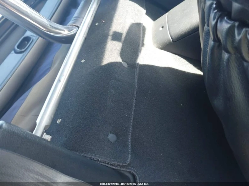 Mazda Mx-5 1.8L I-4 DOHC, VVT, 142HP Rear Wheel Drive, снимка 8 - Автомобили и джипове - 53100838