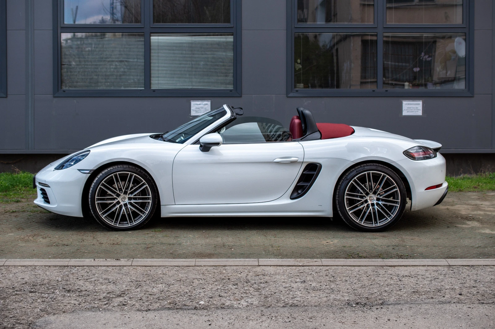 Porsche Boxster 718 - изображение 4