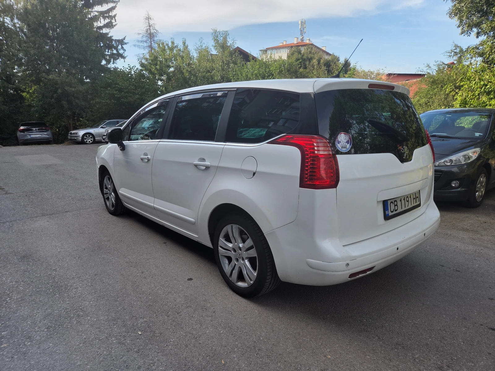Peugeot 5008 1.6 HDi - изображение 6