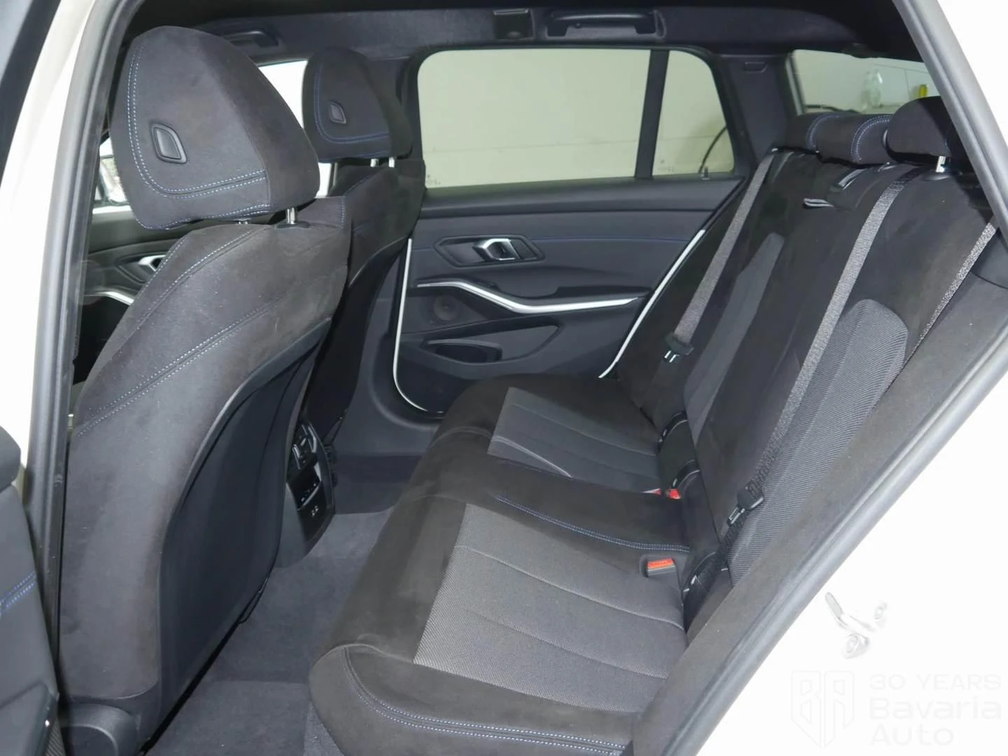 BMW 318 i Touring M Sport Paket Steptronic - изображение 8