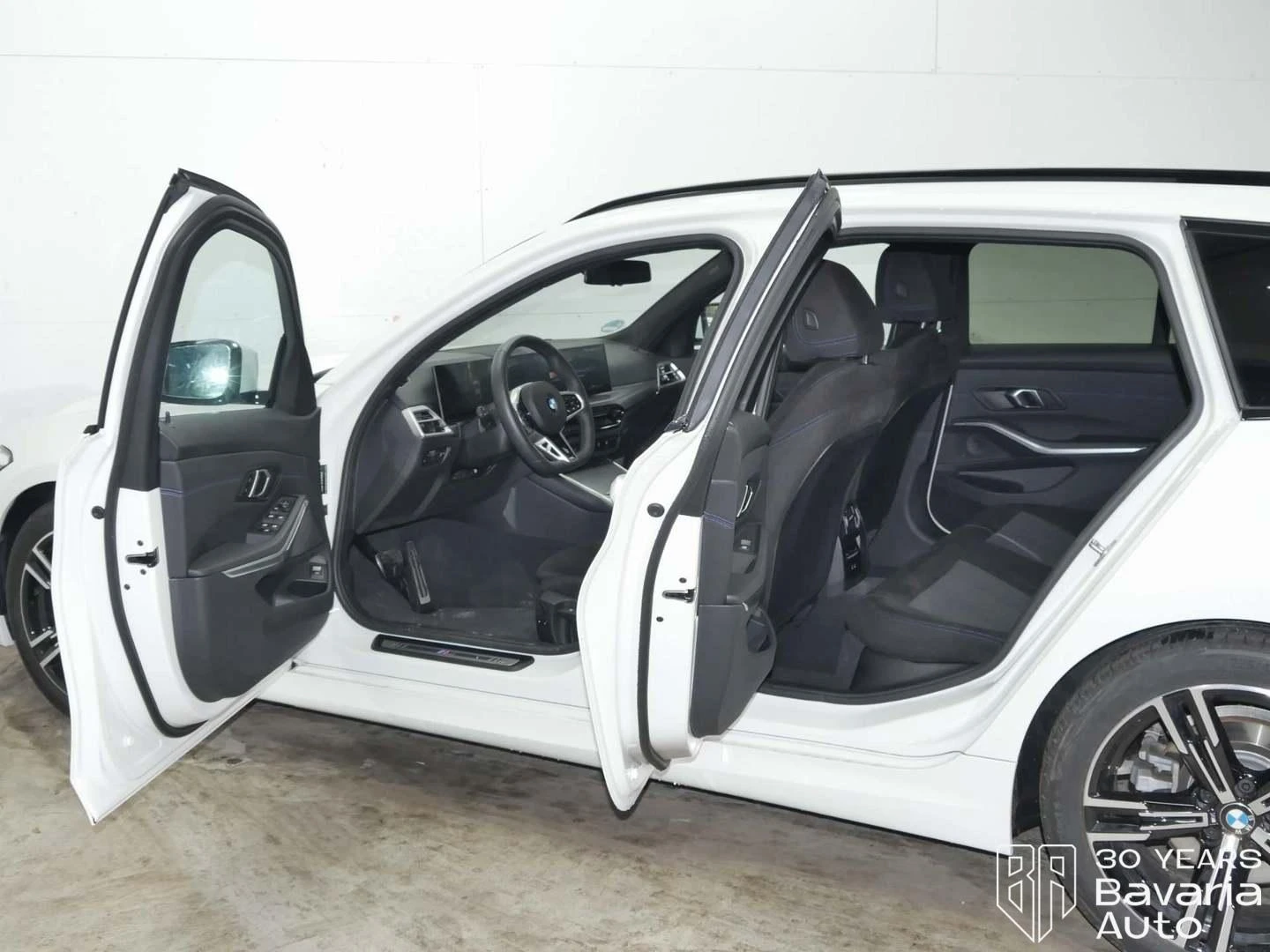 BMW 318 i Touring M Sport Paket Steptronic - изображение 5