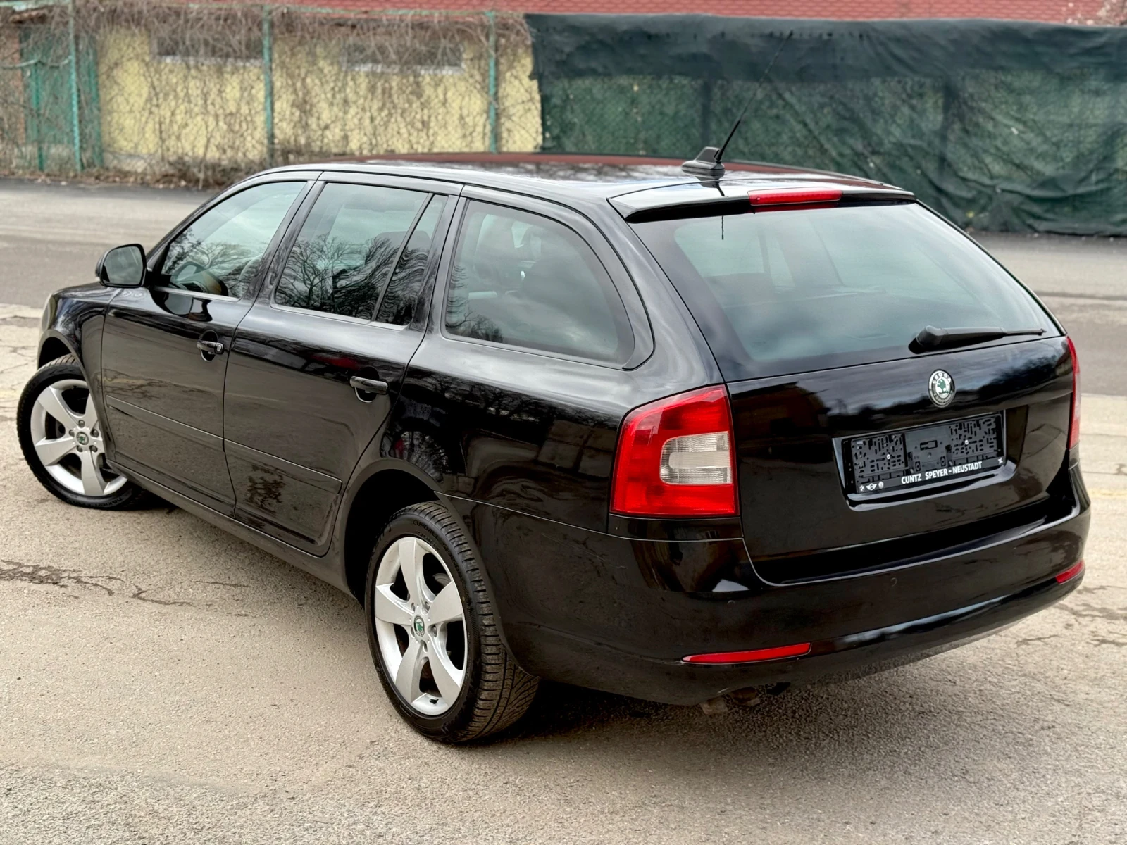Skoda Octavia 2.0 tdi - изображение 4