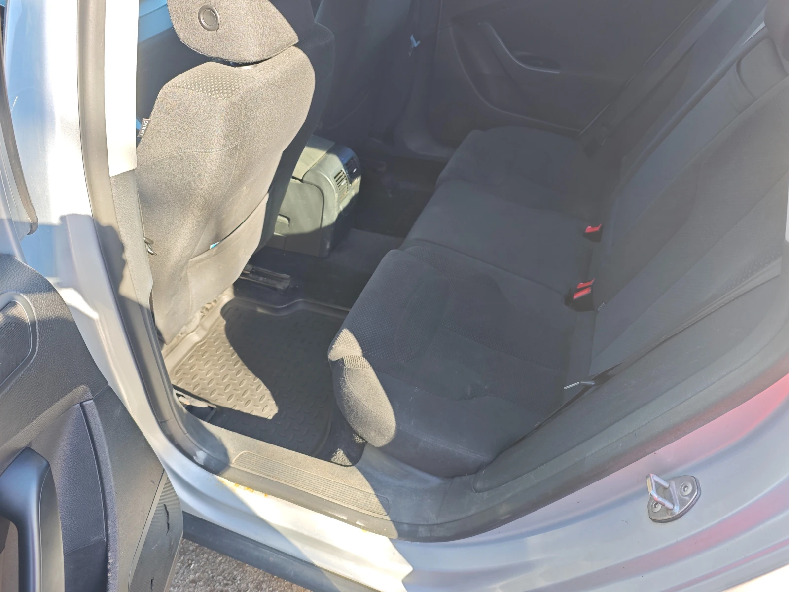 VW Passat, снимка 13 - Автомобили и джипове - 53866959