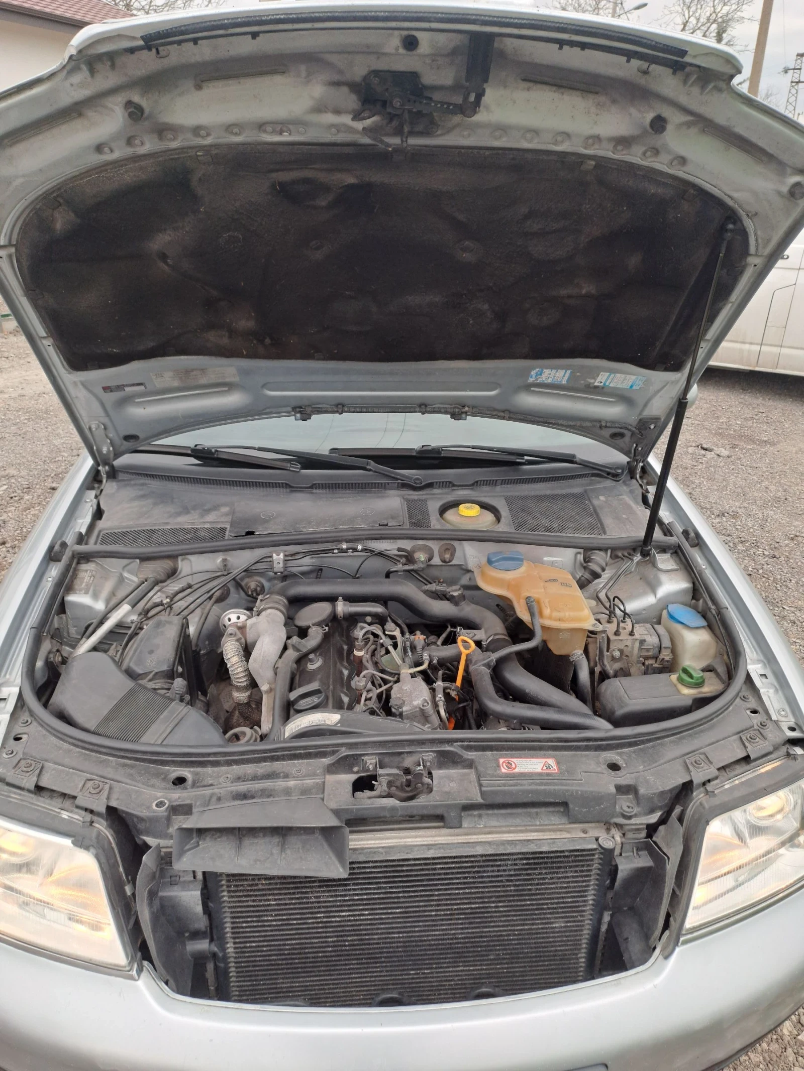 Audi A6 1.9 TDI, снимка 12 - Автомобили и джипове - 53902252