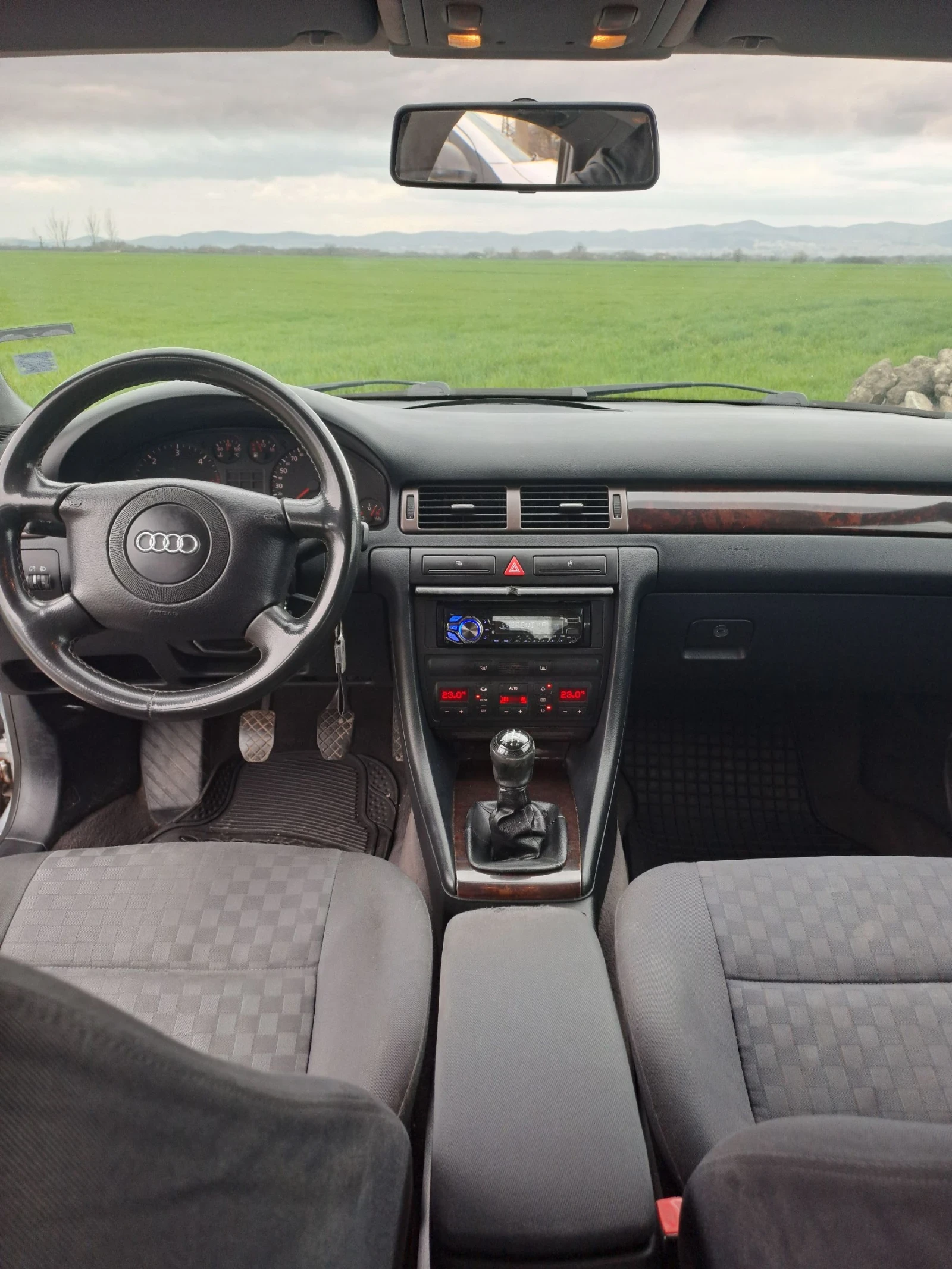 Audi A6 1.9 TDI, снимка 5 - Автомобили и джипове - 53902252