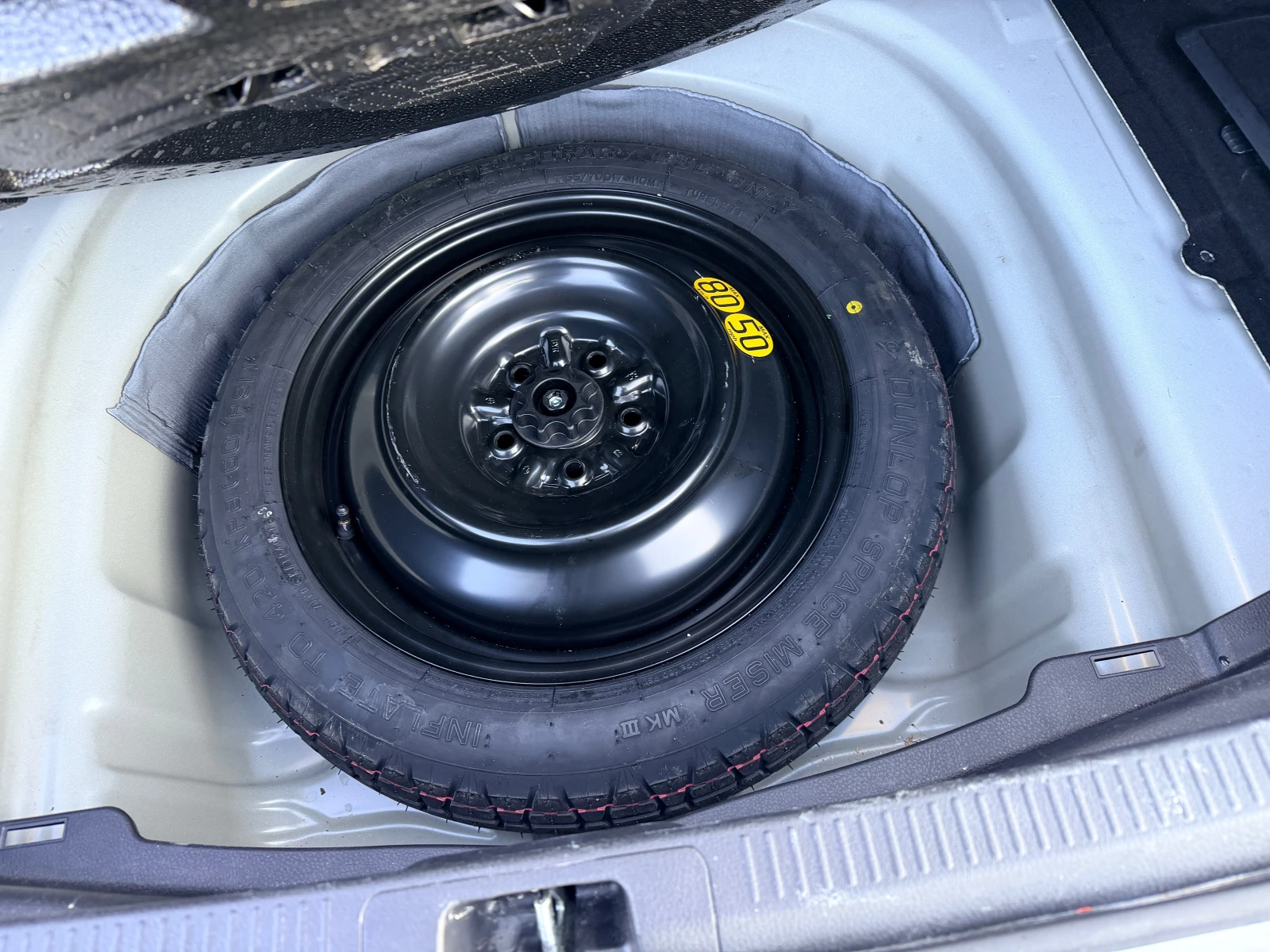 Toyota Camry 2.5 Hybrid, снимка 10 - Автомобили и джипове - 53990786