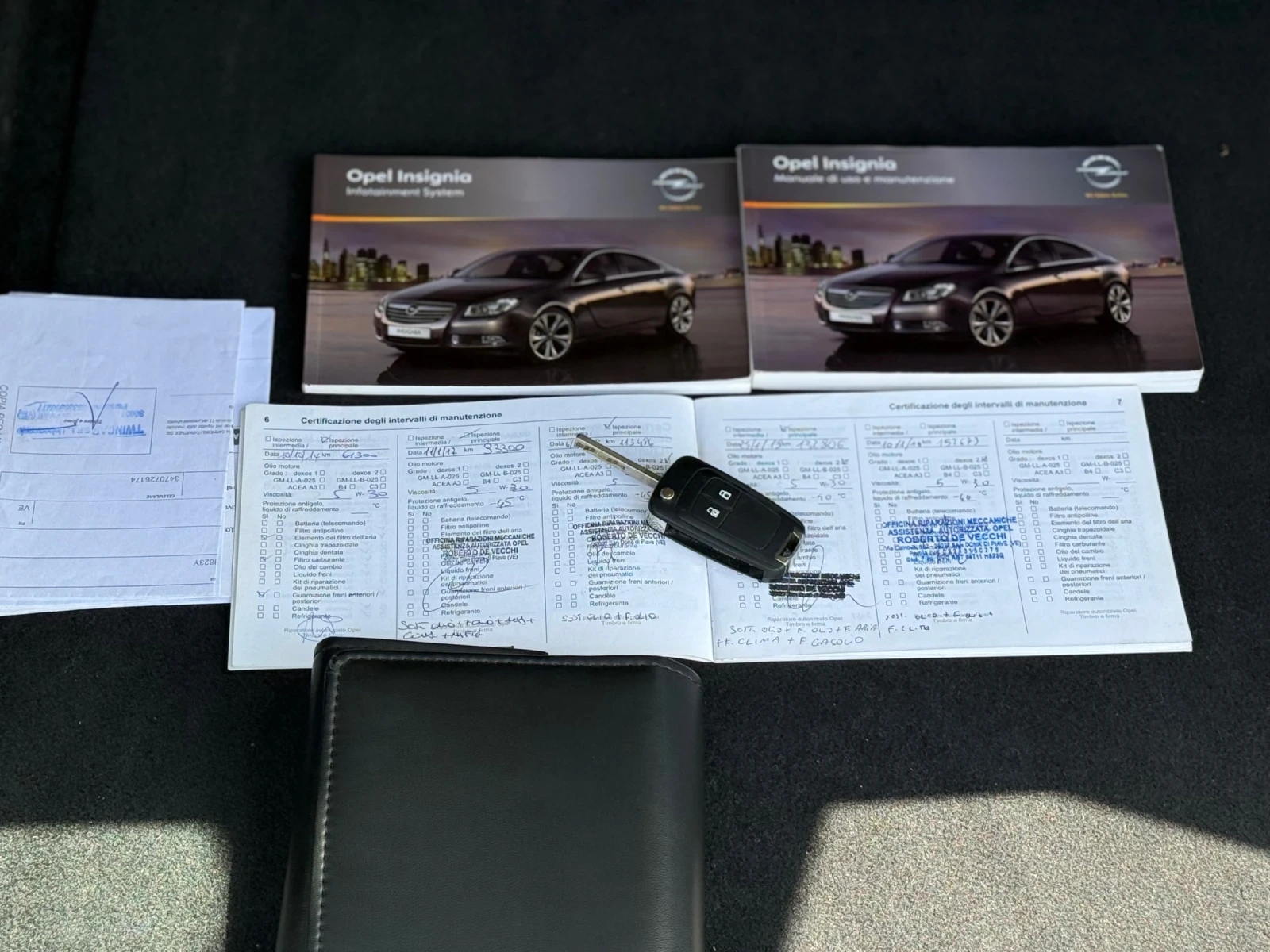 Opel Insignia 2.0CDTI , снимка 11 - Автомобили и джипове - 54414925