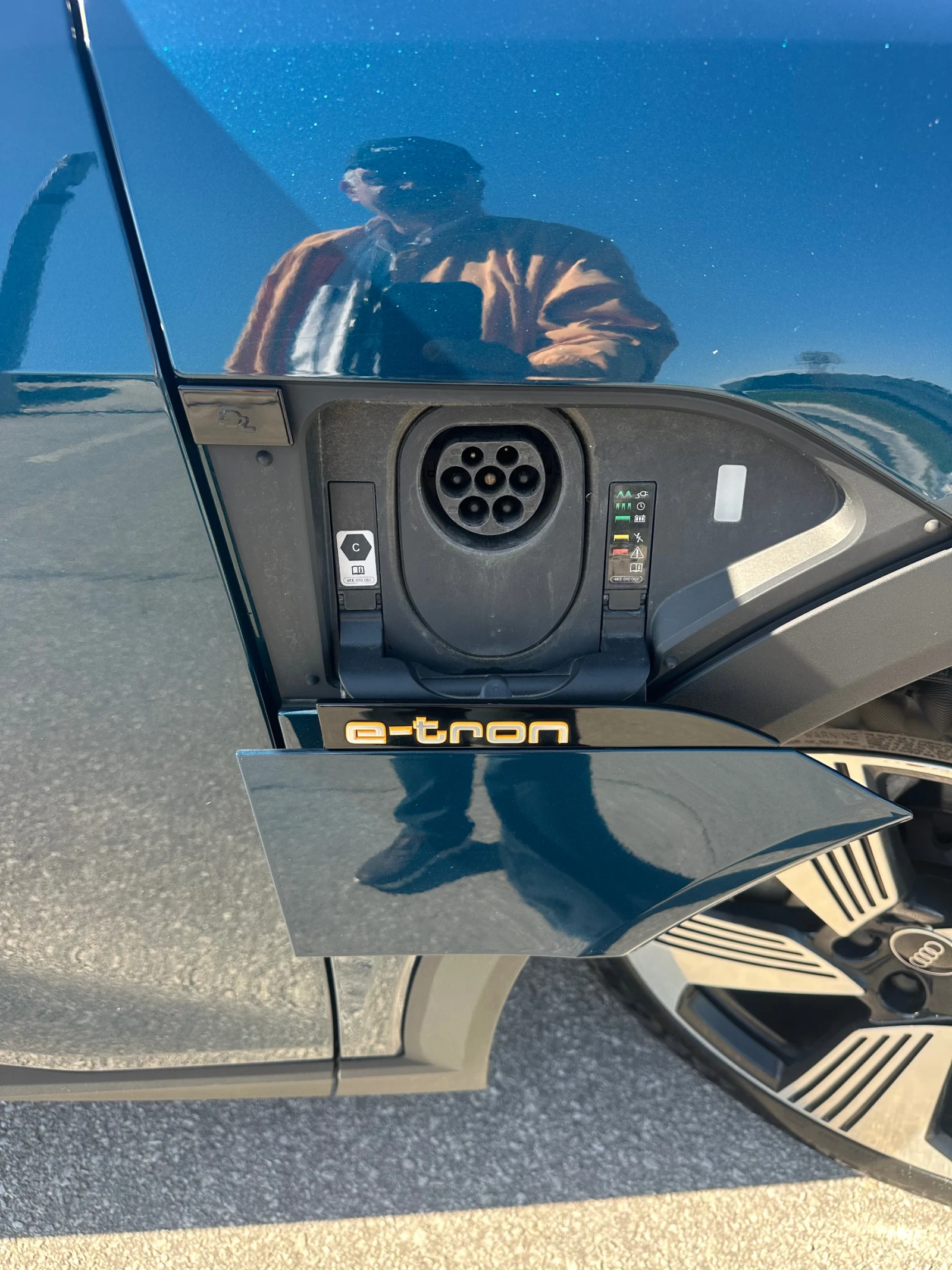 Audi E-Tron 55 QUATTRO, снимка 2 - Автомобили и джипове - 54466251