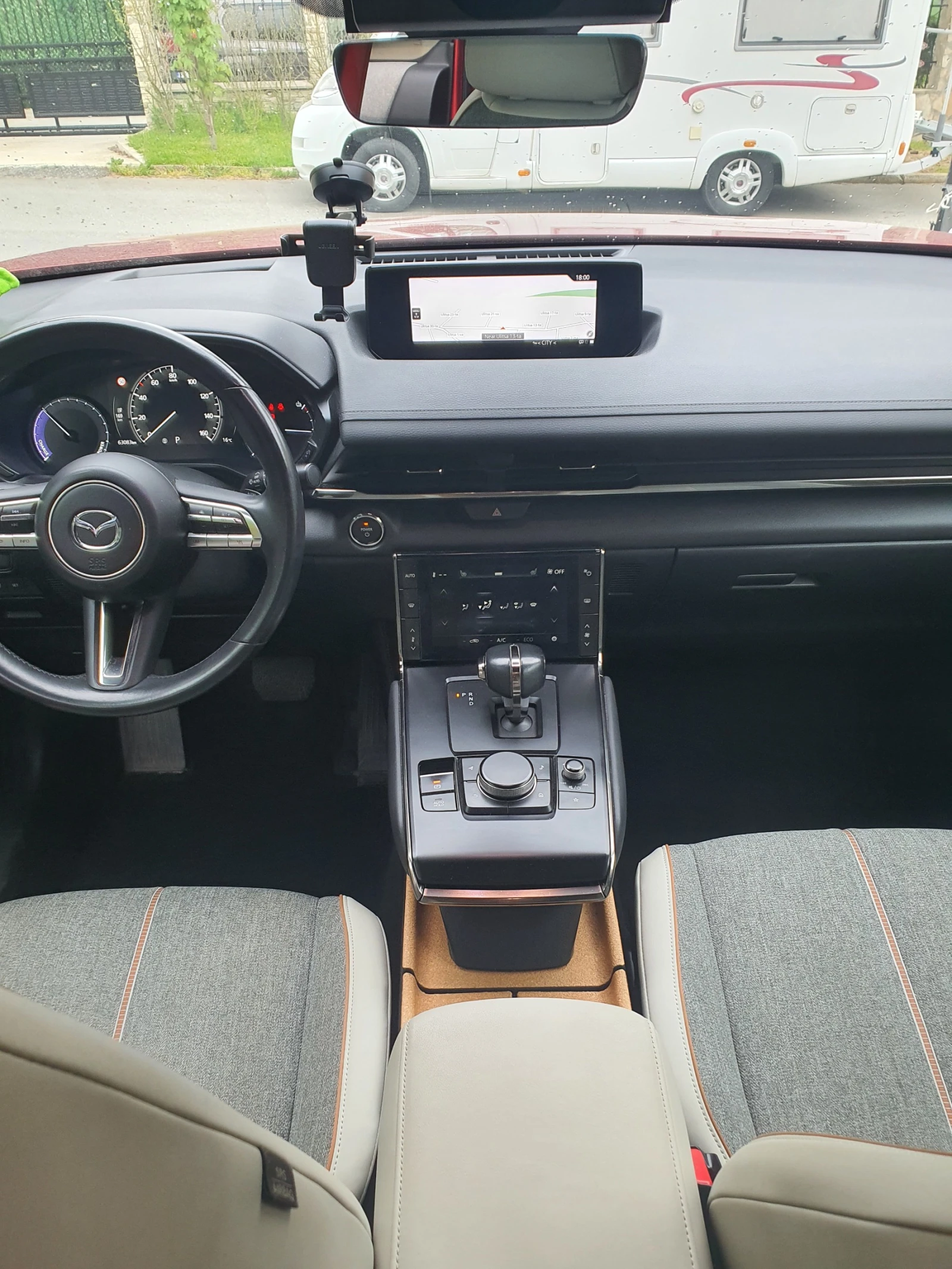 Mazda MX-30, снимка 6 - Автомобили и джипове - 54515758