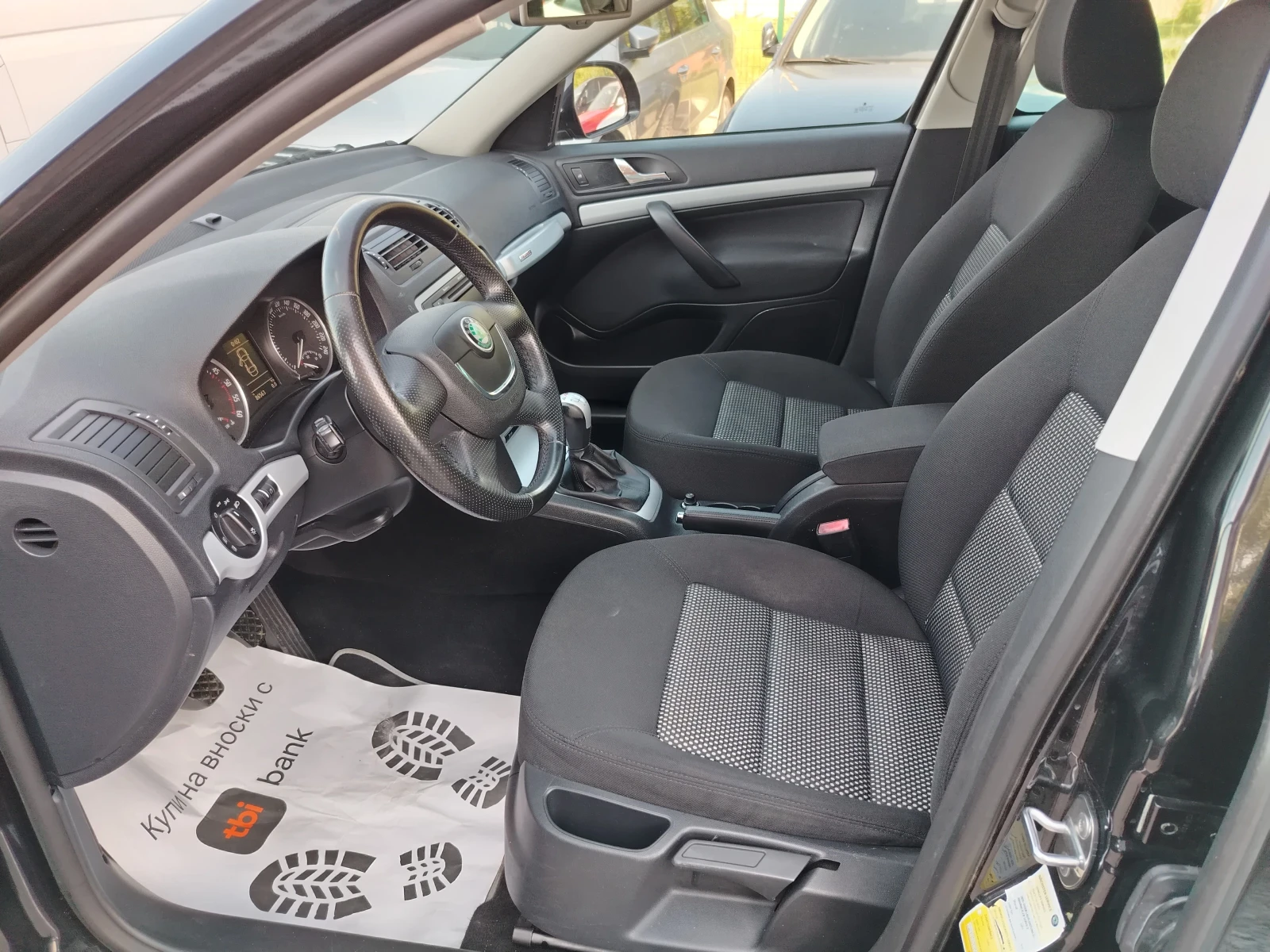 Skoda Octavia 2.0 TDI SCOUT, снимка 6 - Автомобили и джипове - 54735353