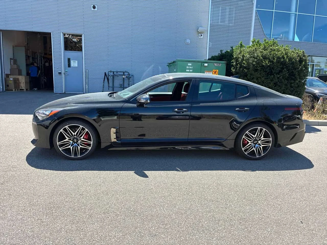 Kia Stinger * AWD * CARFAX * ОПЦИЯ ЗА ФИНАНСИРАНЕ, снимка 2 - Автомобили и джипове - 54904670